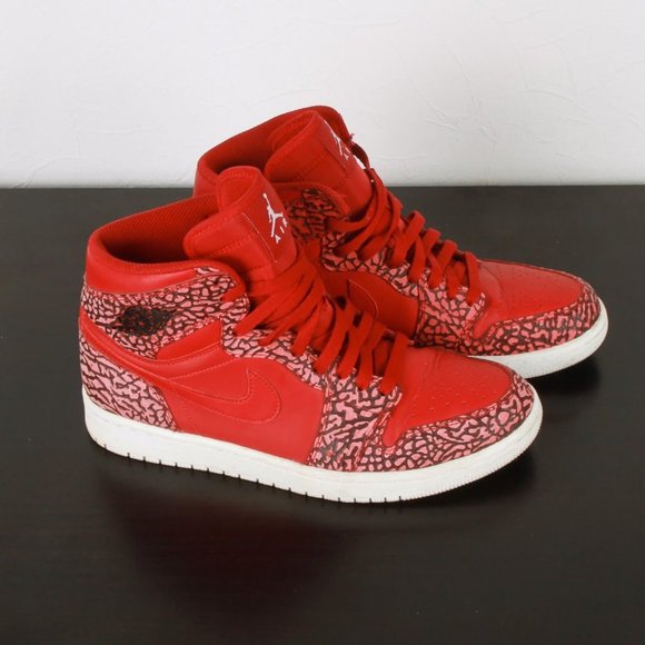 Authenticity Guaranteed NIKE Jordan 1 Retro Red Elephant Print Sneakers - Picture 10 of 15